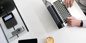 A mesterséges intelligencia használata és a Kompletta Webstúdió